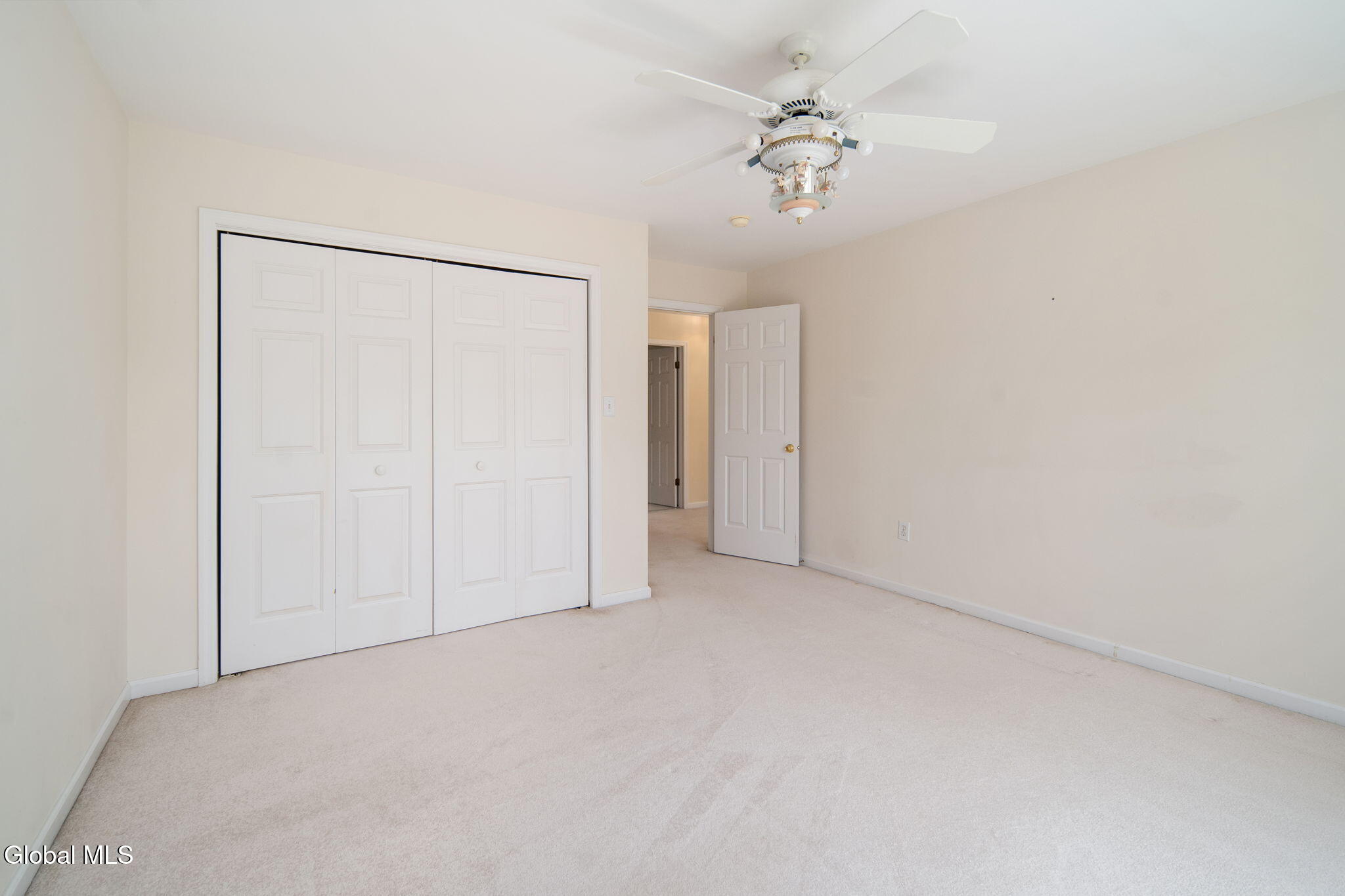 26 Reynolds Court Delmar NY 12054
