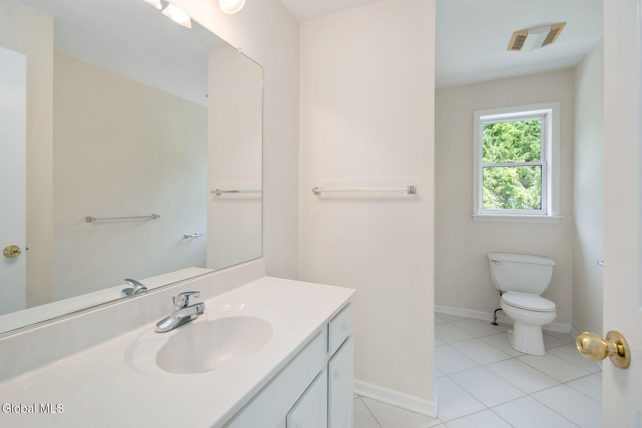 26 Reynolds Court Delmar NY 12054