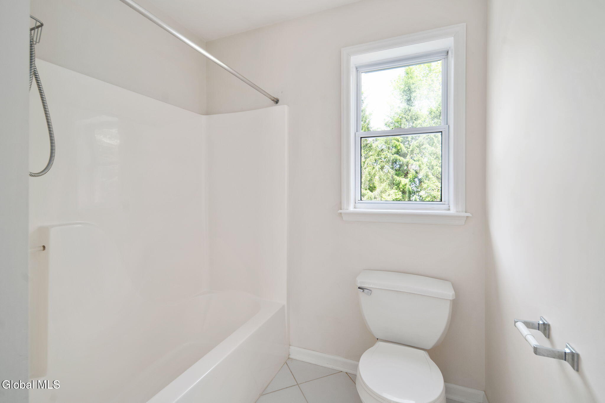 26 Reynolds Court Delmar NY 12054