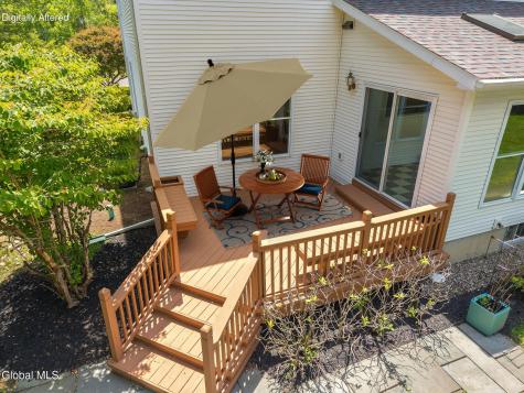 26 Reynolds Court Delmar NY 12054