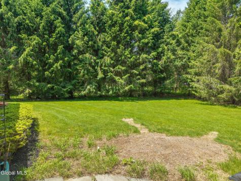 26 Reynolds Court Delmar NY 12054