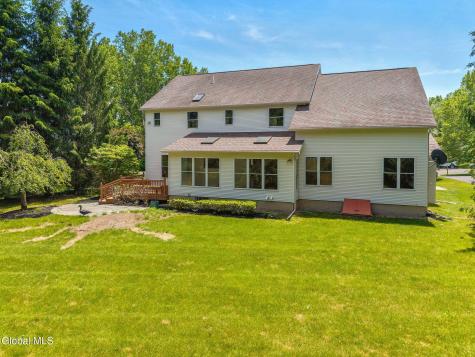 26 Reynolds Court Delmar NY 12054