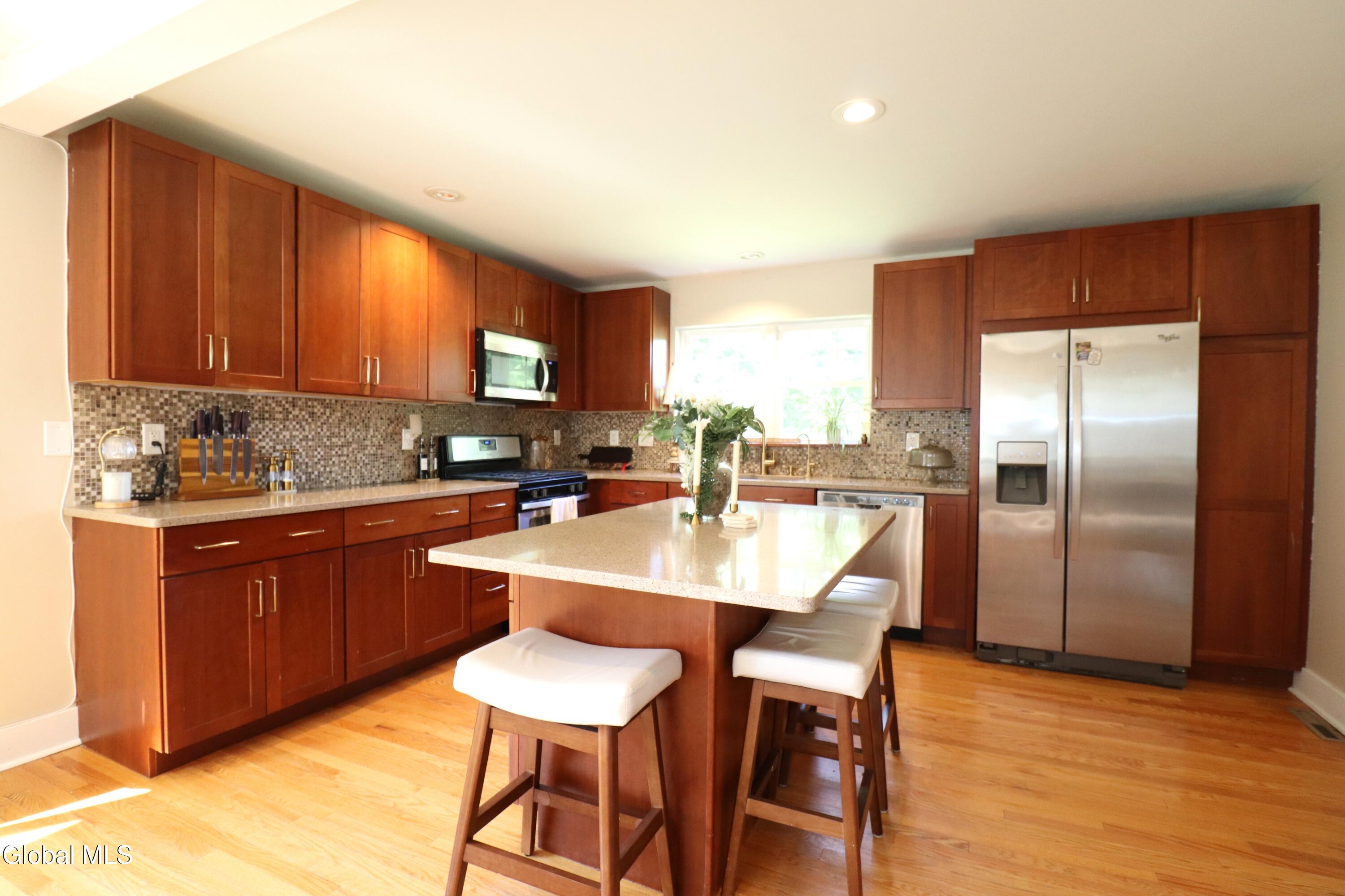 532 Font Grove Road Slingerlands NY 12159
