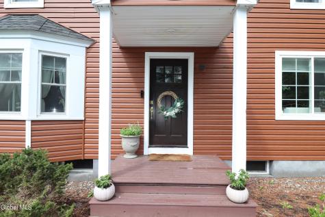 532 Font Grove Road Slingerlands NY 12159