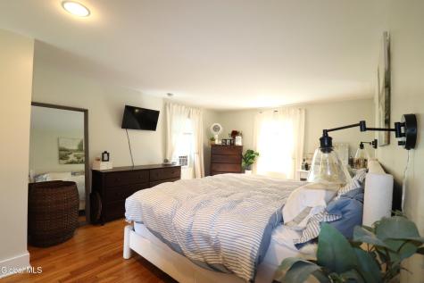 532 Font Grove Road Slingerlands NY 12159
