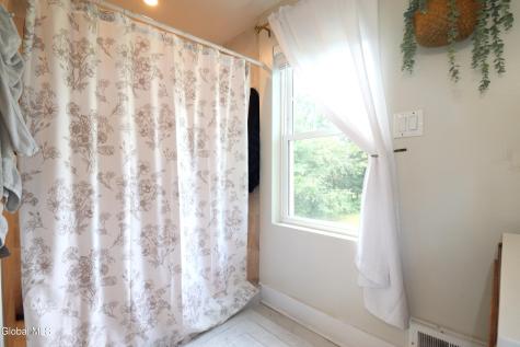 532 Font Grove Road Slingerlands NY 12159