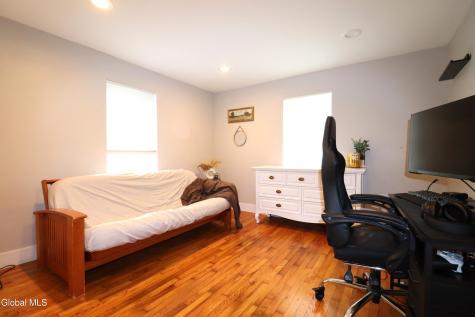 532 Font Grove Road Slingerlands NY 12159