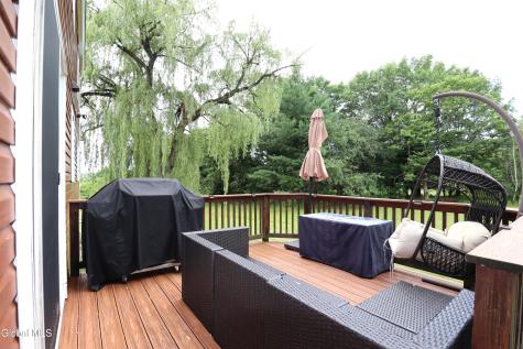 532 Font Grove Road Slingerlands NY 12159
