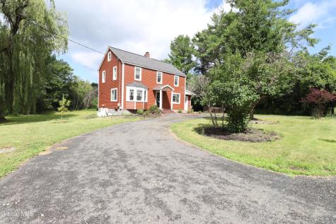 532 Font Grove Road Slingerlands NY 12159