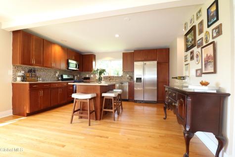 532 Font Grove Road Slingerlands NY 12159