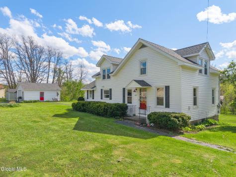 607 Youngs Corners Road Amsterdam NY 12010