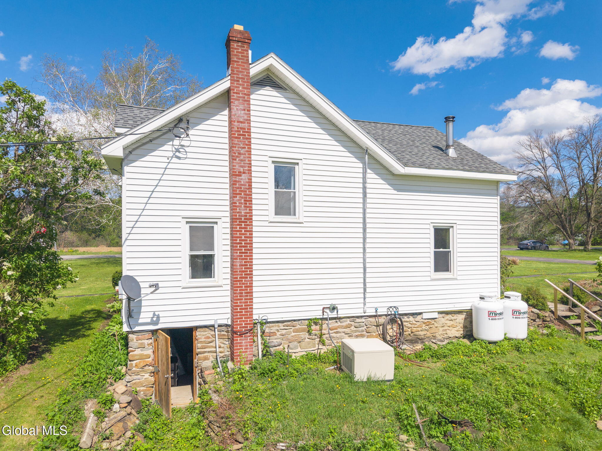 607 Youngs Corners Road Amsterdam NY 12010