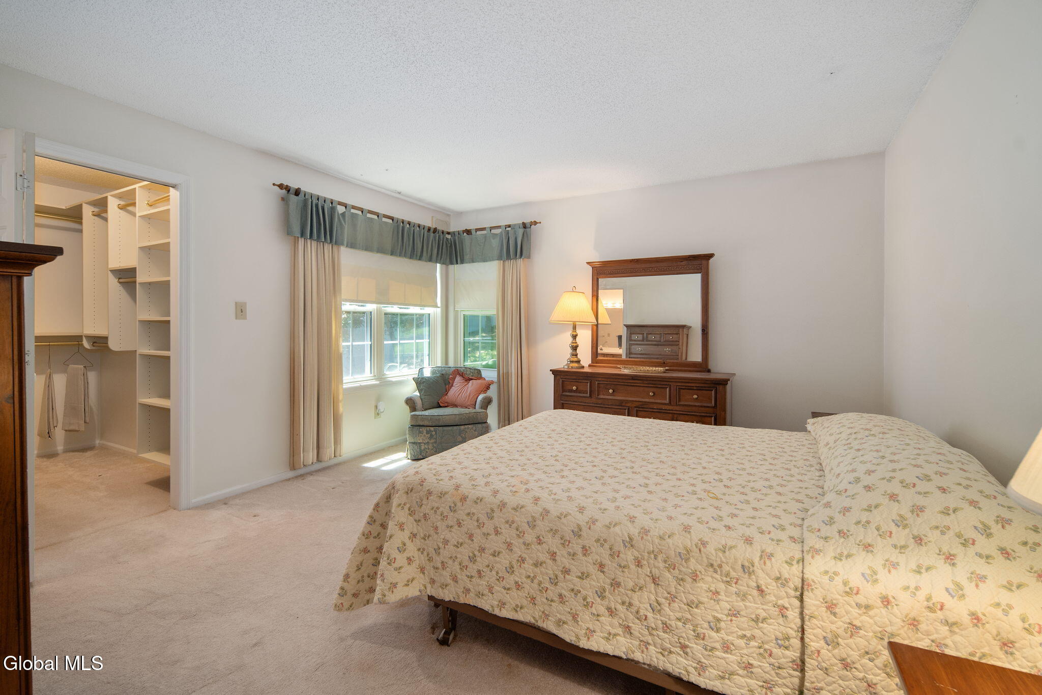 26 Upper Wedgewood Lane Voorheesville NY 12186