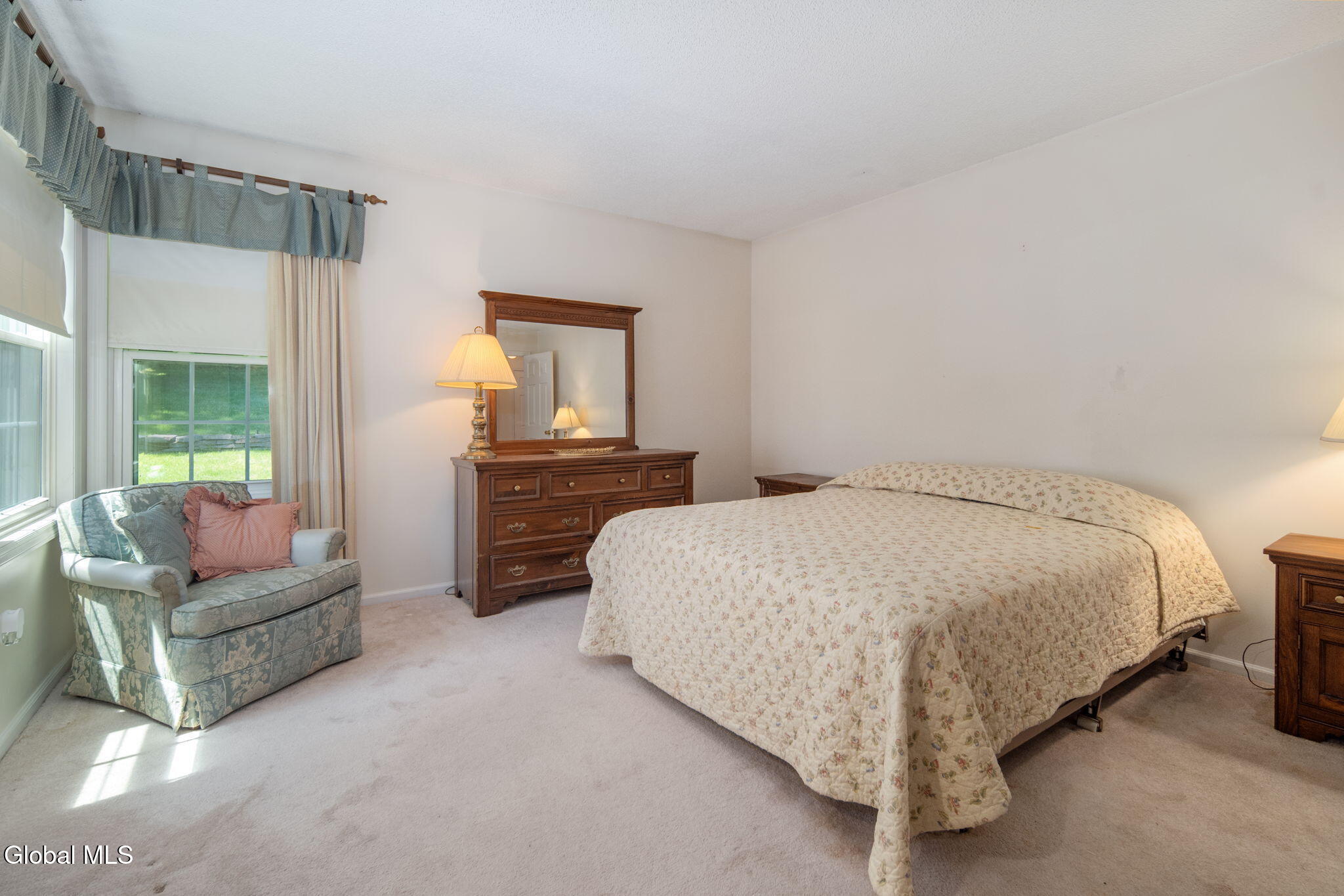 26 Upper Wedgewood Lane Voorheesville NY 12186