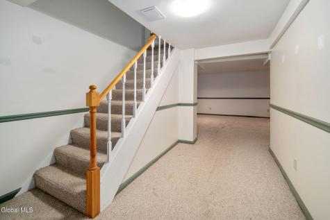 26 Upper Wedgewood Lane Voorheesville NY 12186