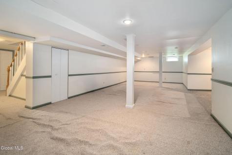 26 Upper Wedgewood Lane Voorheesville NY 12186