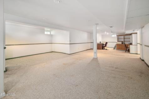 26 Upper Wedgewood Lane Voorheesville NY 12186