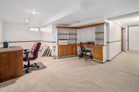 26 Upper Wedgewood Lane Voorheesville NY 12186