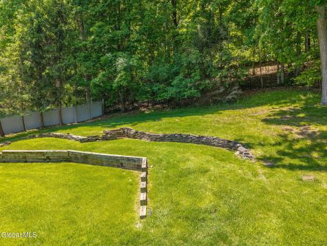 26 Upper Wedgewood Lane Voorheesville NY 12186