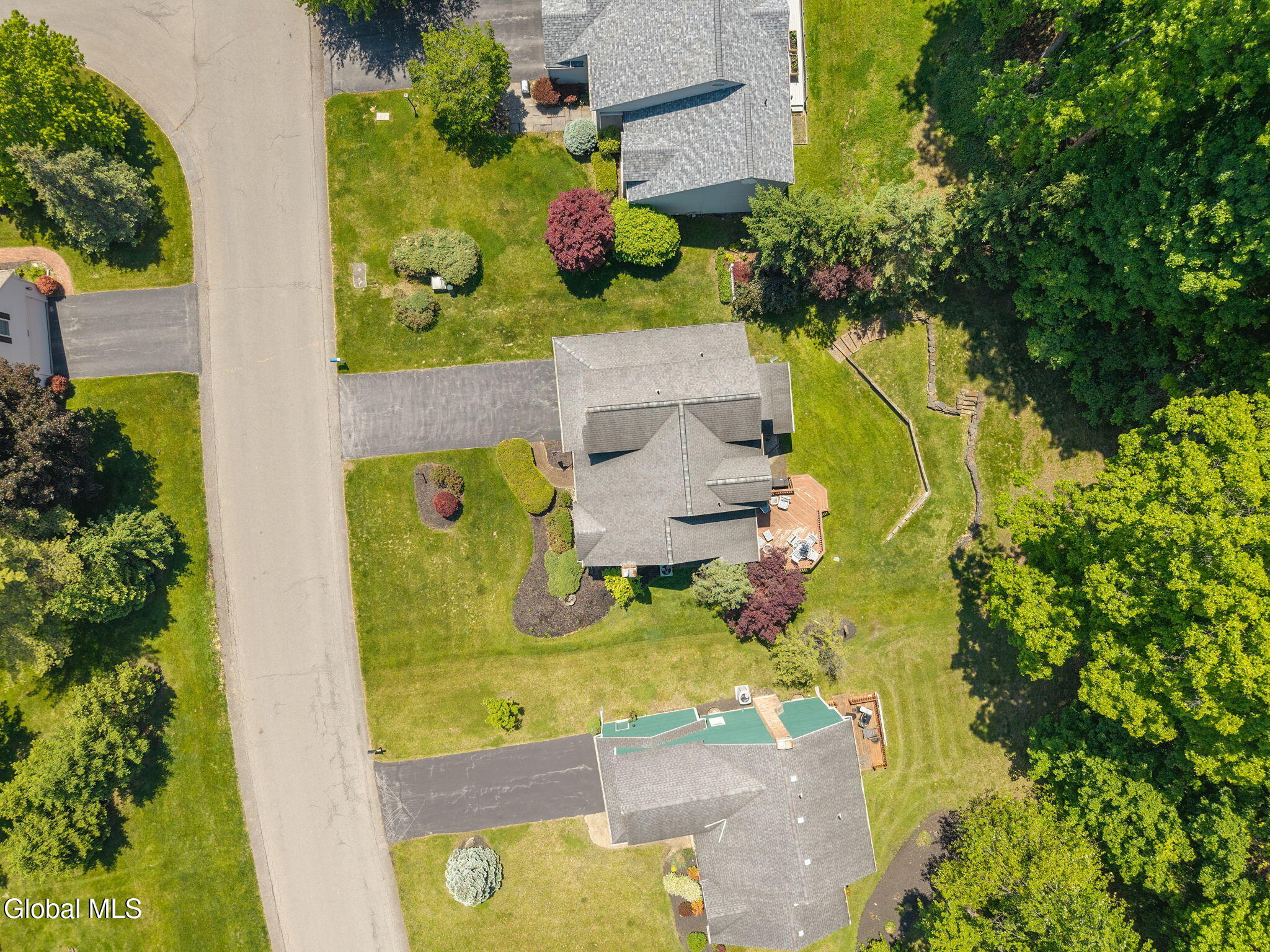 26 Upper Wedgewood Lane Voorheesville NY 12186