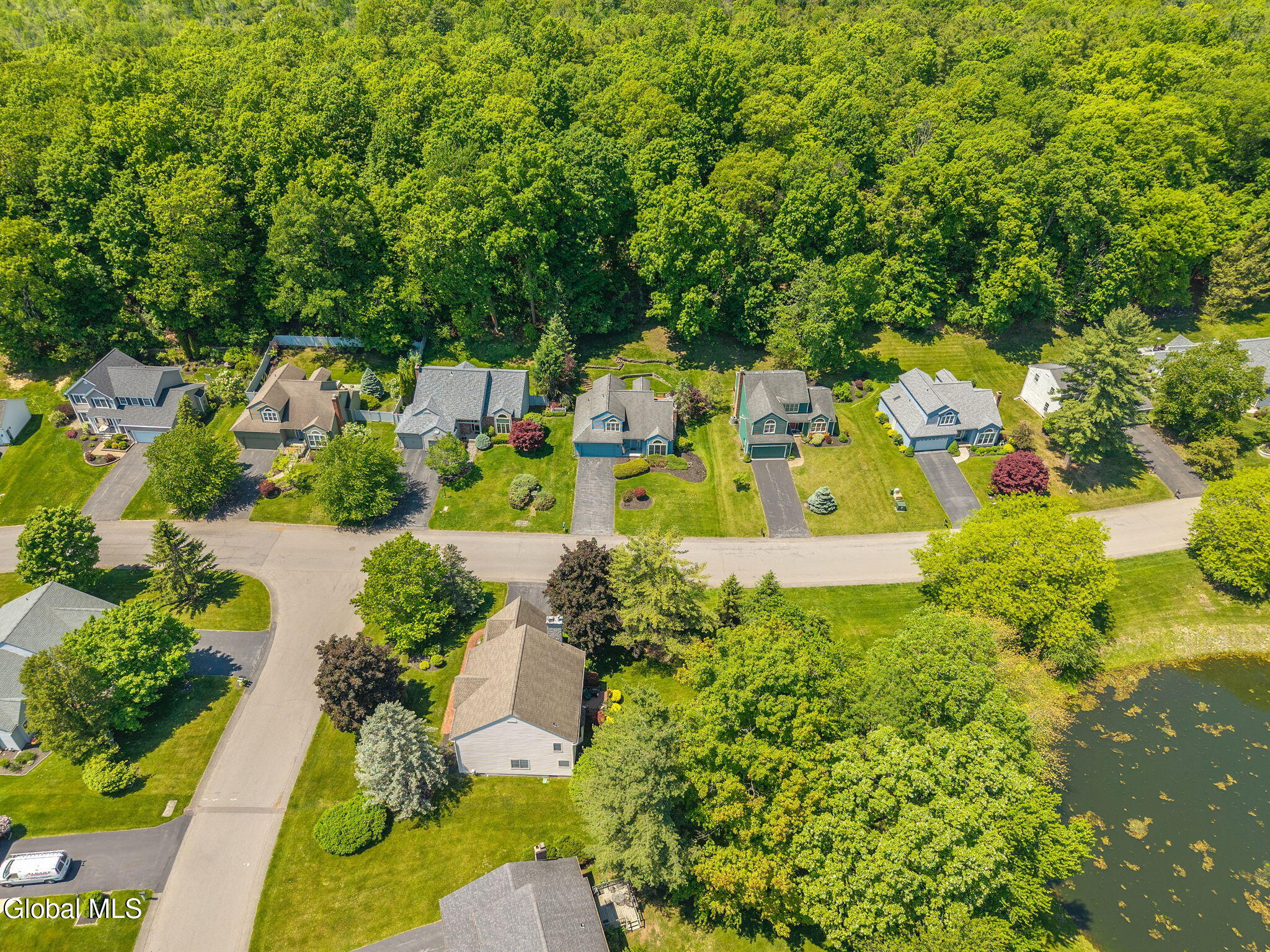 26 Upper Wedgewood Lane Voorheesville NY 12186