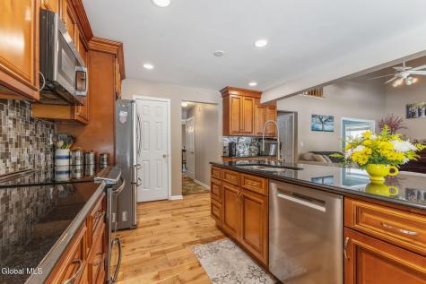 53 Michelle Drive Clifton Park NY 12065