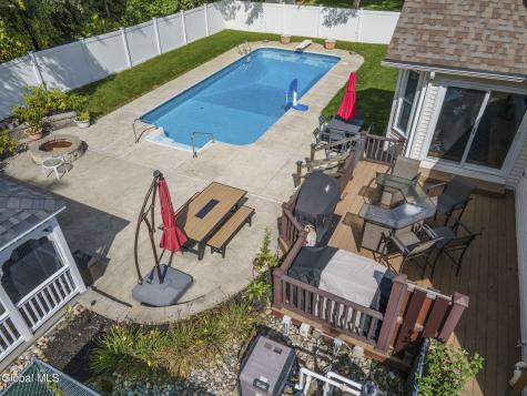 53 Michelle Drive Clifton Park NY 12065
