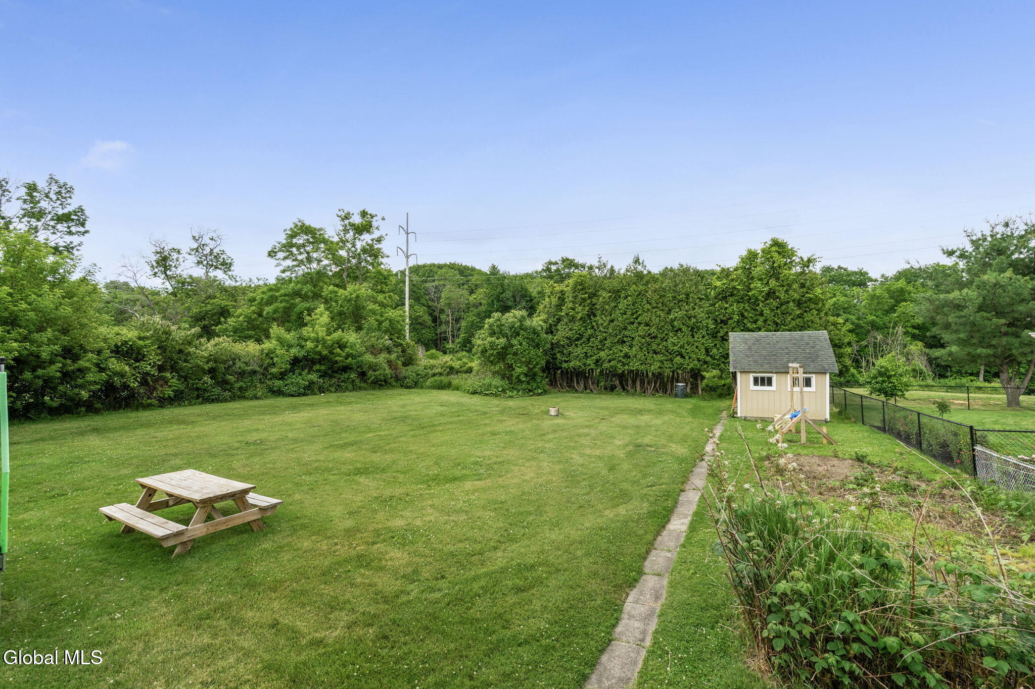 11 Young Avenue Amsterdam NY 12010