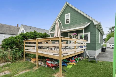 11 Young Avenue Amsterdam NY 12010