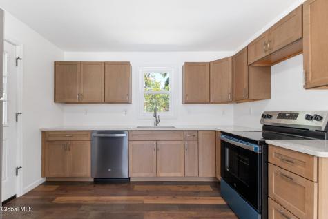 1204 Hemlock Street Schenectady NY 12306