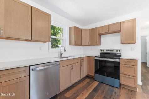 1204 Hemlock Street Schenectady NY 12306