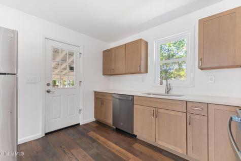 1204 Hemlock Street Schenectady NY 12306