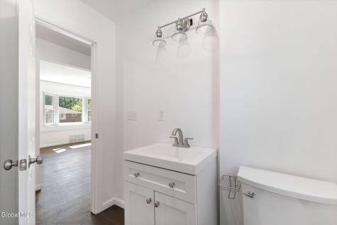 1204 Hemlock Street Schenectady NY 12306
