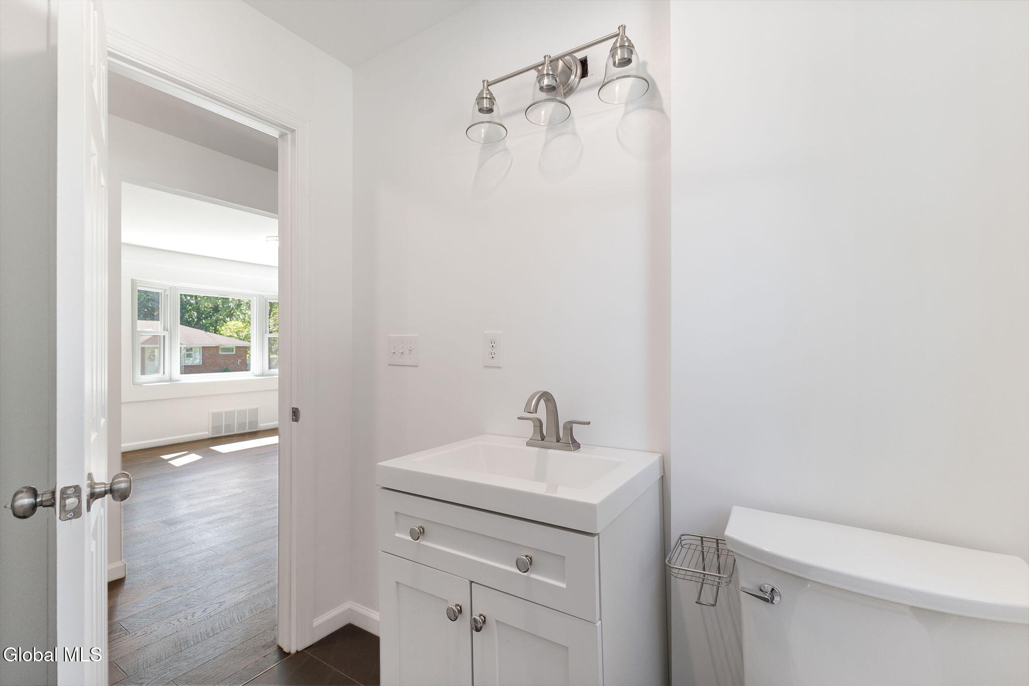 1204 Hemlock Street Schenectady NY 12306