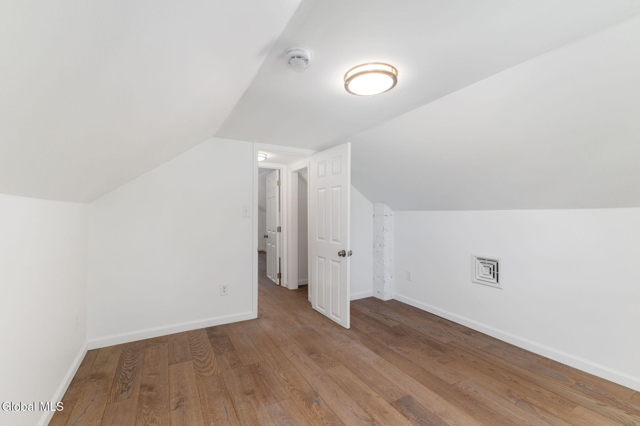 1204 Hemlock Street Schenectady NY 12306