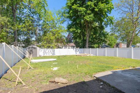 1204 Hemlock Street Schenectady NY 12306