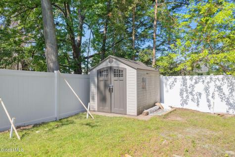 1204 Hemlock Street Schenectady NY 12306