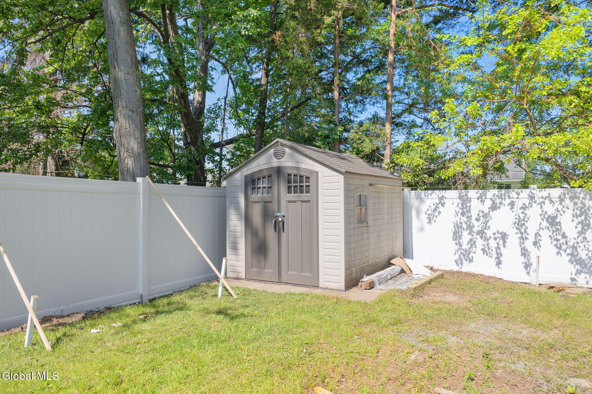 1204 Hemlock Street Schenectady NY 12306
