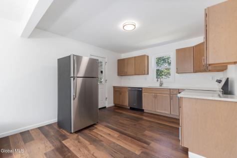 1204 Hemlock Street Schenectady NY 12306