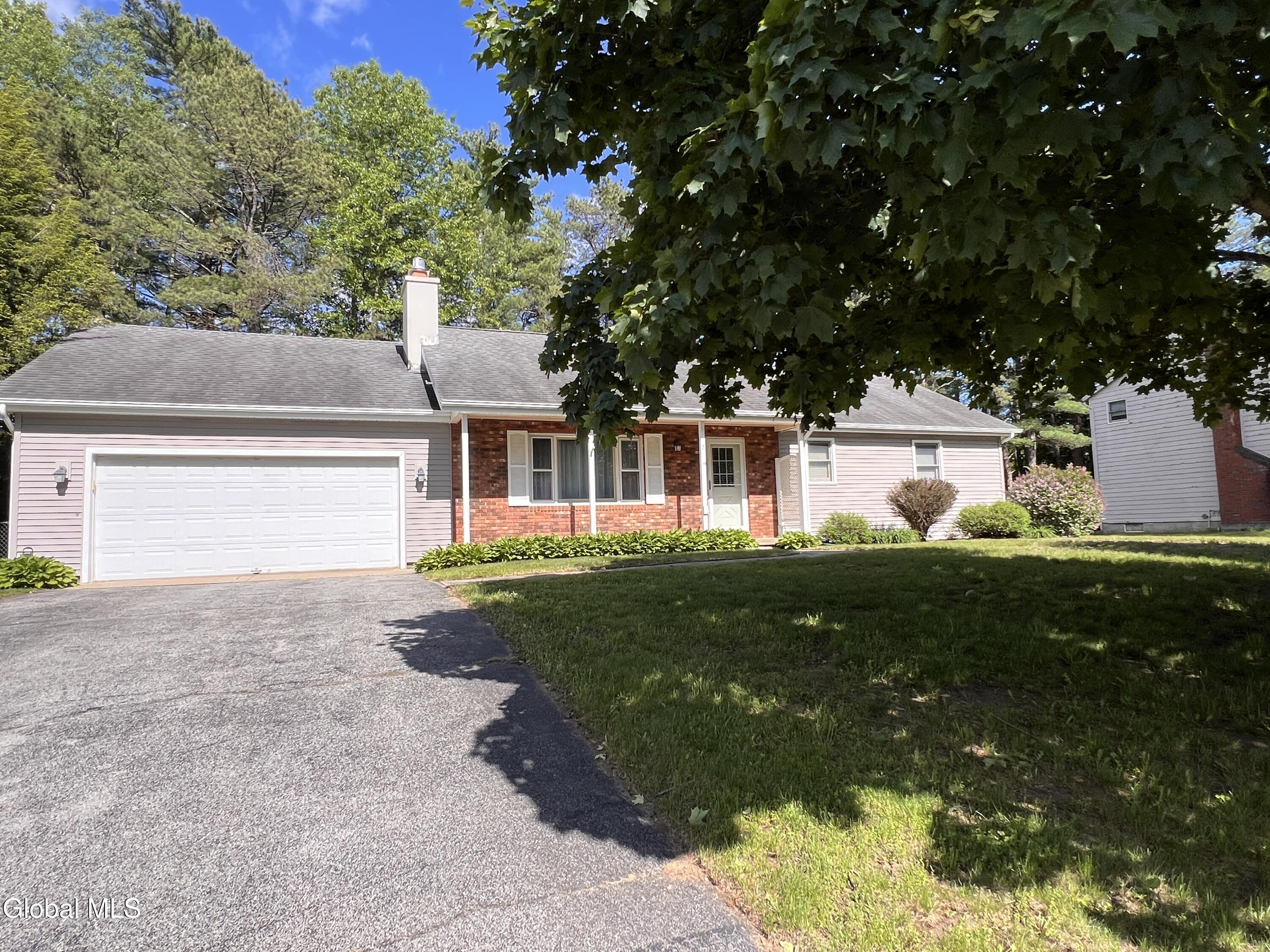 7 Sweetbriar Lane Queensbury NY 12804