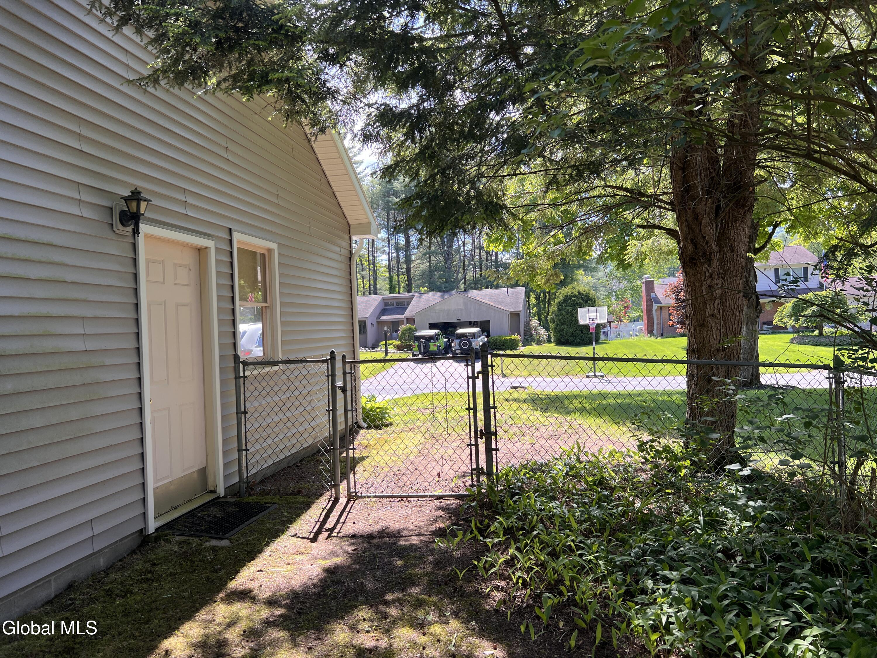 7 Sweetbriar Lane Queensbury NY 12804