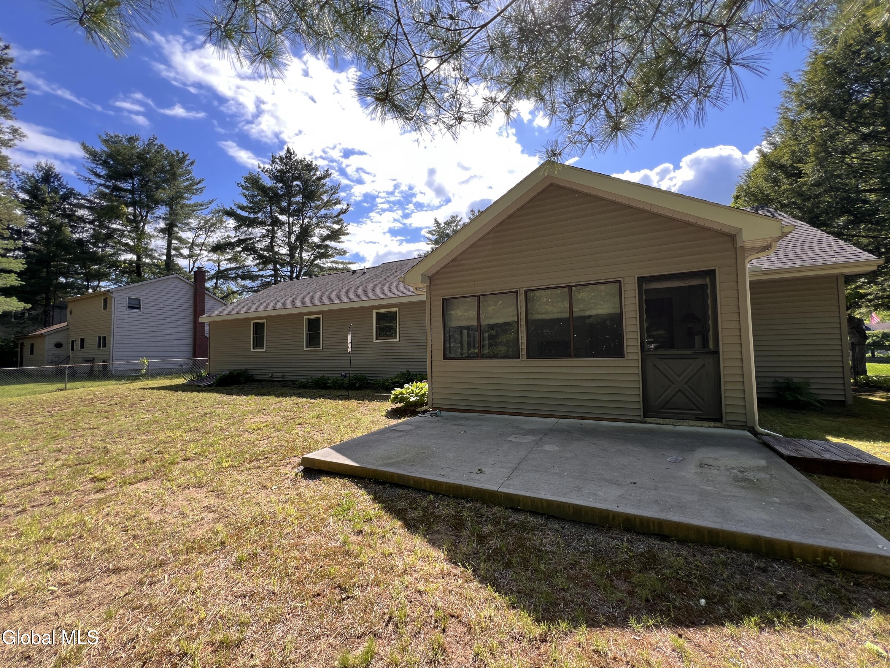 7 Sweetbriar Lane Queensbury NY 12804