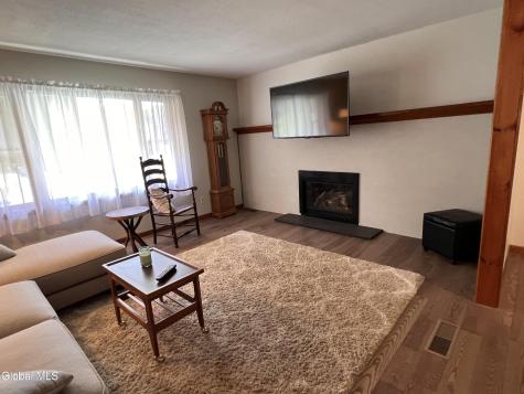 7 Sweetbriar Lane Queensbury NY 12804