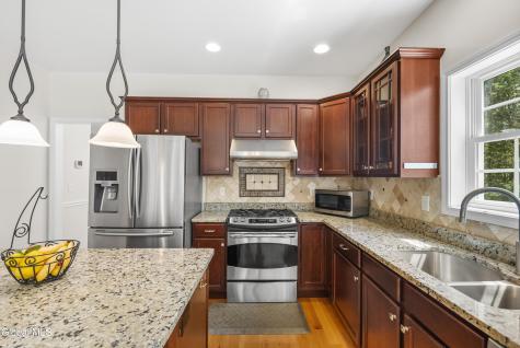 13 Carlson Way Clifton Park NY 12065