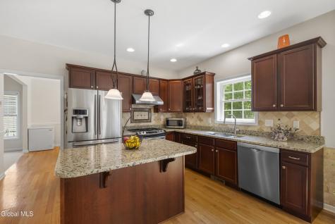 13 Carlson Way Clifton Park NY 12065