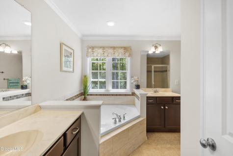13 Carlson Way Clifton Park NY 12065
