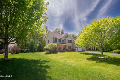 13 Carlson Way Clifton Park NY 12065