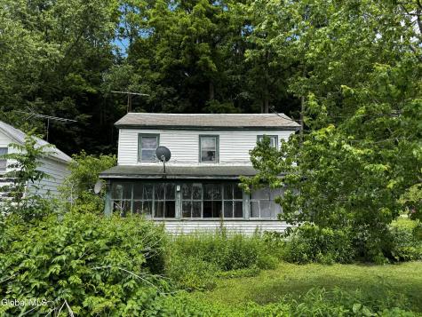 21 River Road Buskirk NY 12028