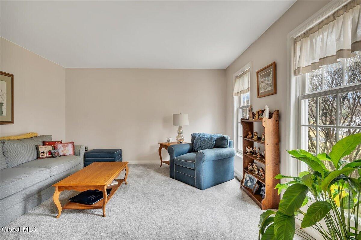 7008 Kevin Lane Schenectady NY 12303