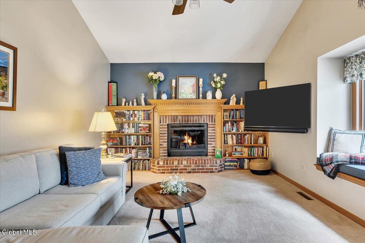 7008 Kevin Lane Schenectady NY 12303